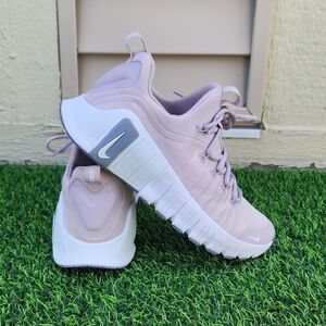 Nike Free Metcon 6 Platinum Violet Purple-White Womens Size 9.5 [FJ7126-002]